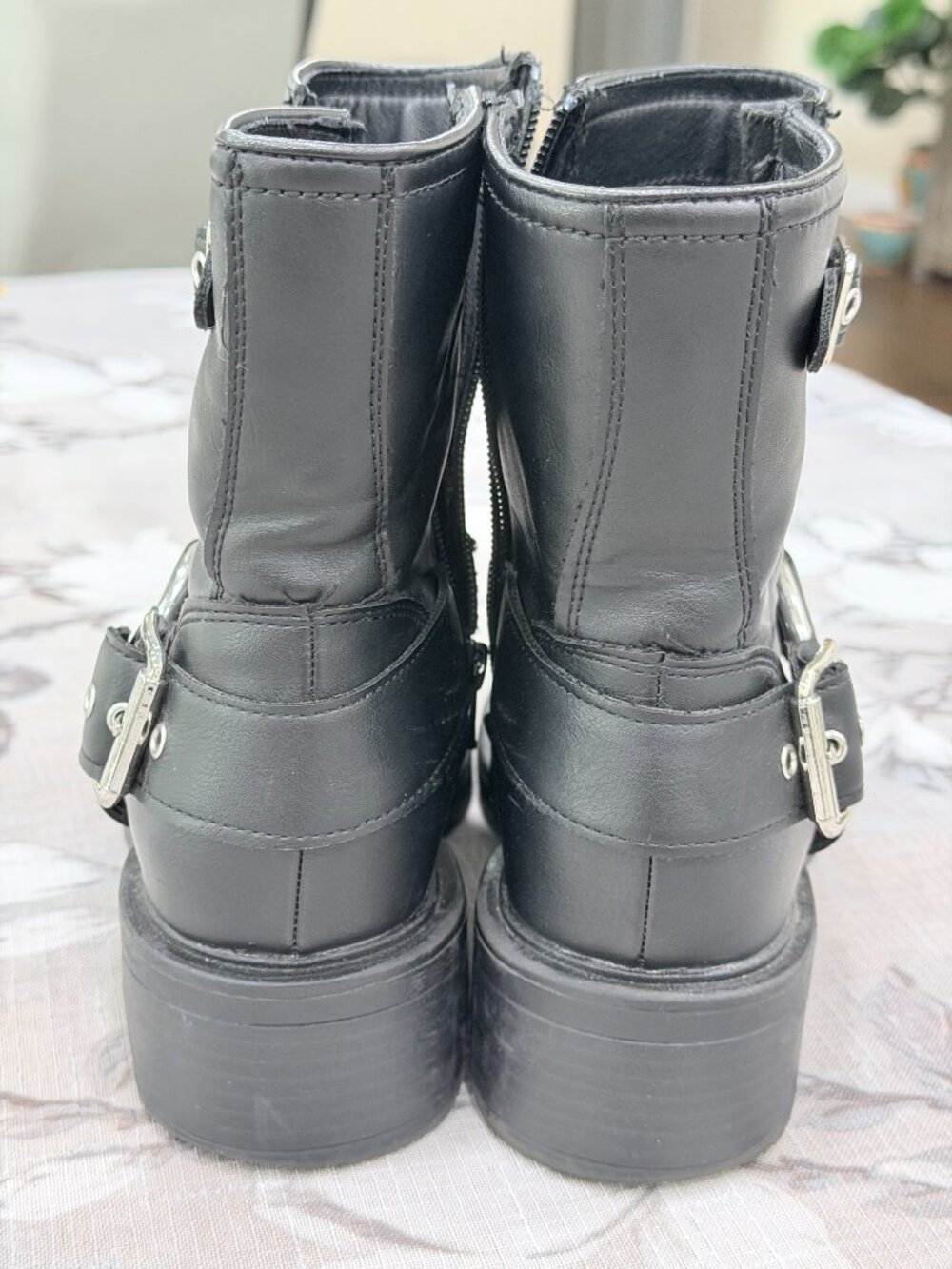 Universal Thread Moto Harness Conrad Boots Black Buckle Ankle Boots Women’s 7.5 - Picture 10 of 16